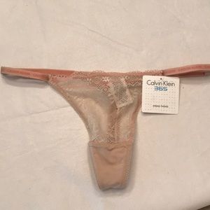 NET Calvin Klein Lace String Thing Panties size M